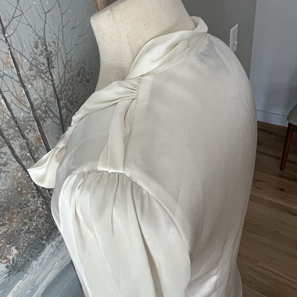 Anne Klein cream neutral Silky rolled neck Tie Blouse Size small business work - Picture 6 of 13
